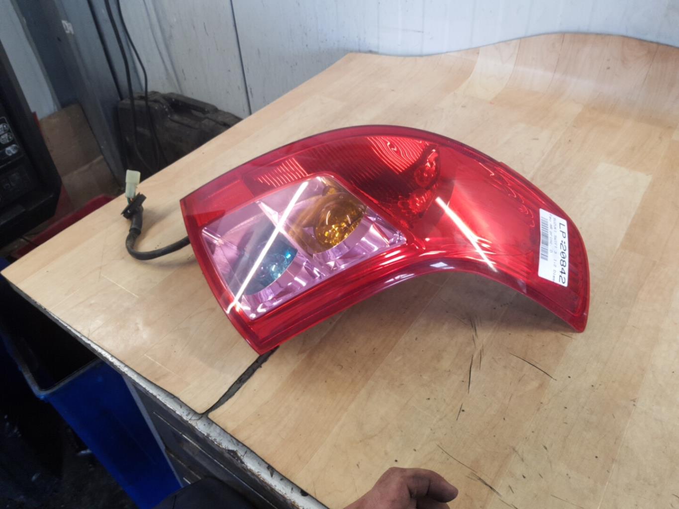 Fanale posteriore principale destro (luci) SUZUKI SWIFT 3 Diésel - 1