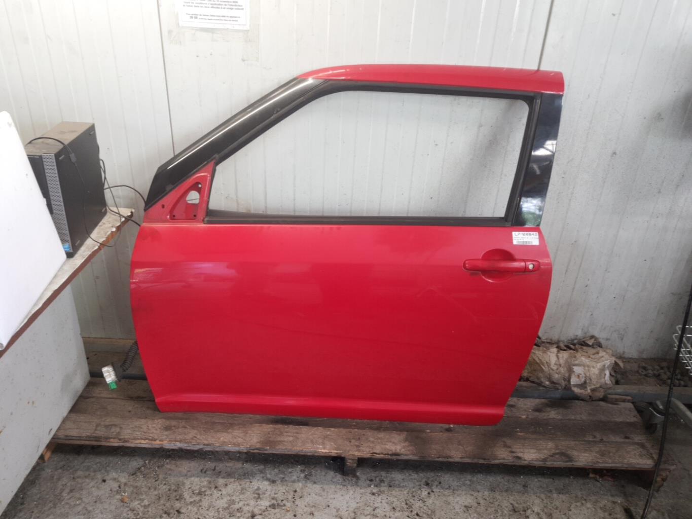 Portiera anteriore sinistra SUZUKI SWIFT 3 Diésel - 1
