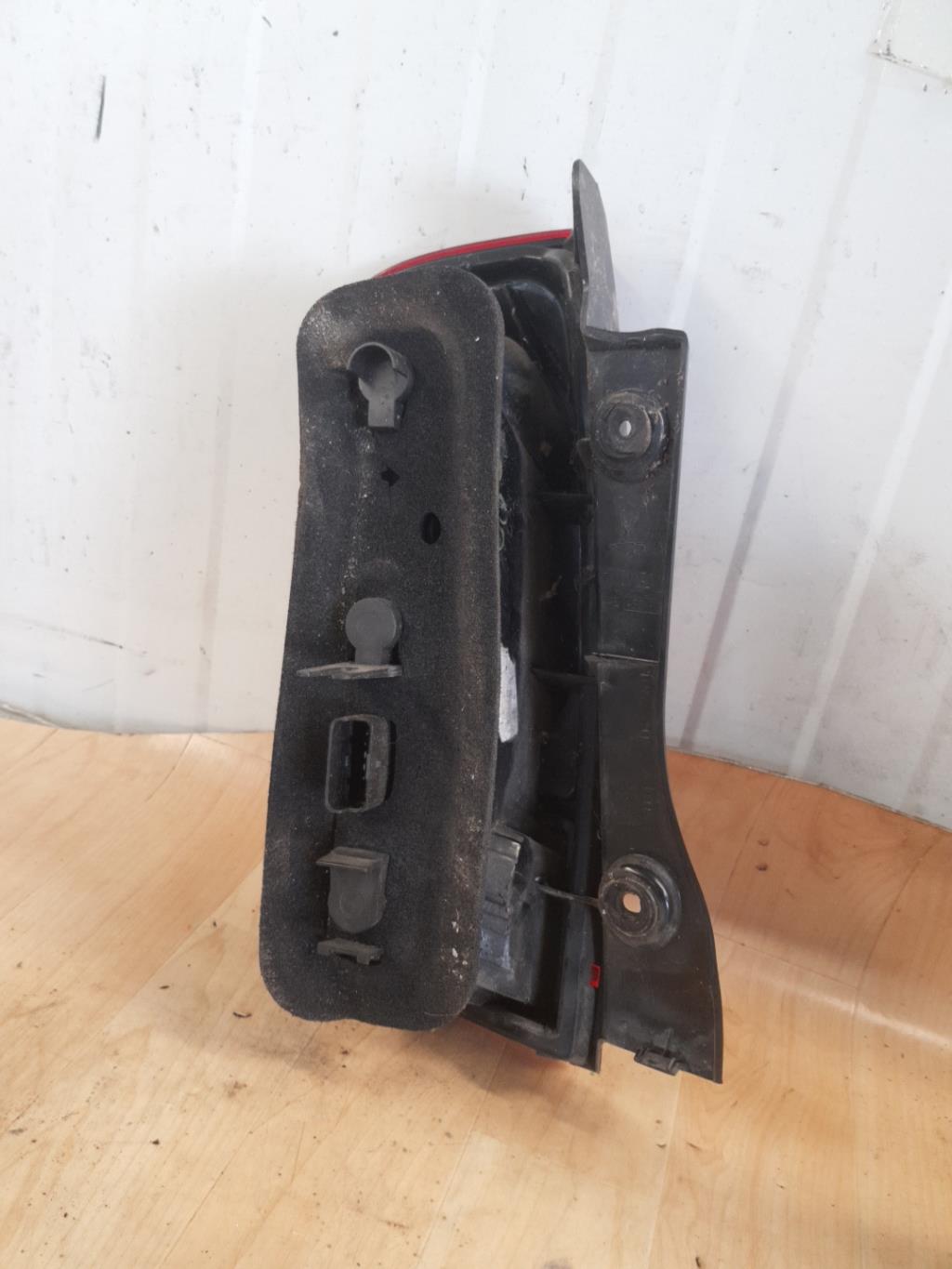Fanale posteriore principale destro (luci) NISSAN MICRA 3 PHASE 1 Gasolina - 1