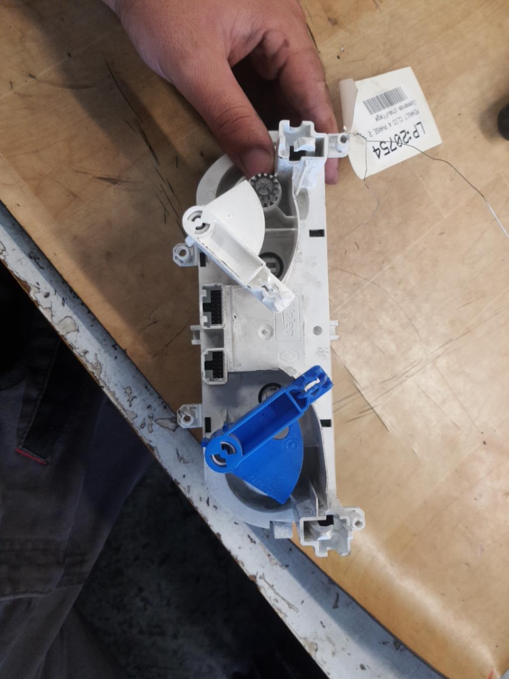 Commande chauffage RENAULT CLIO 4 PHASE 2 Diesel - 1