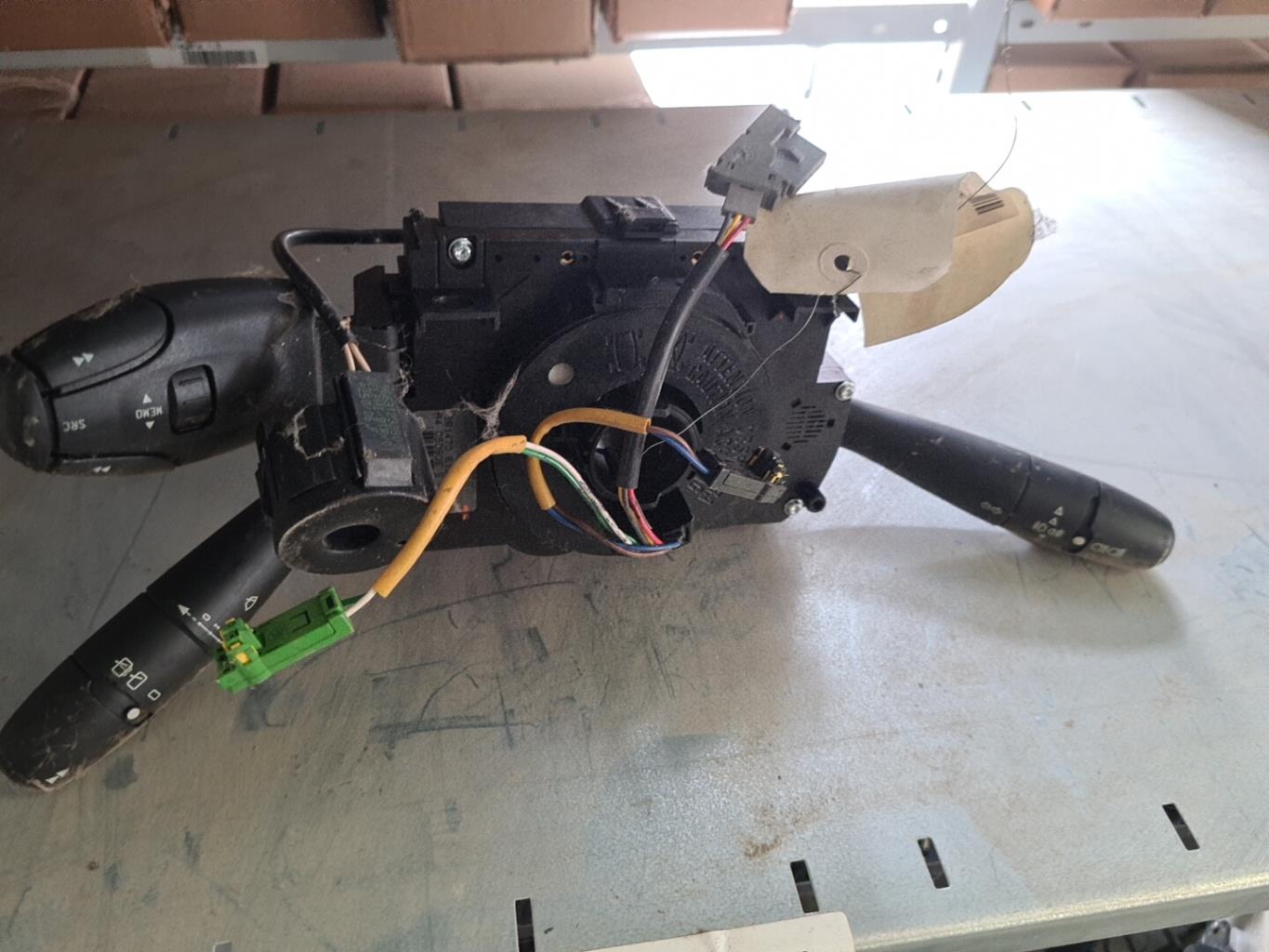 Commande de phare PEUGEOT 207 PHASE 1 Diesel - 1