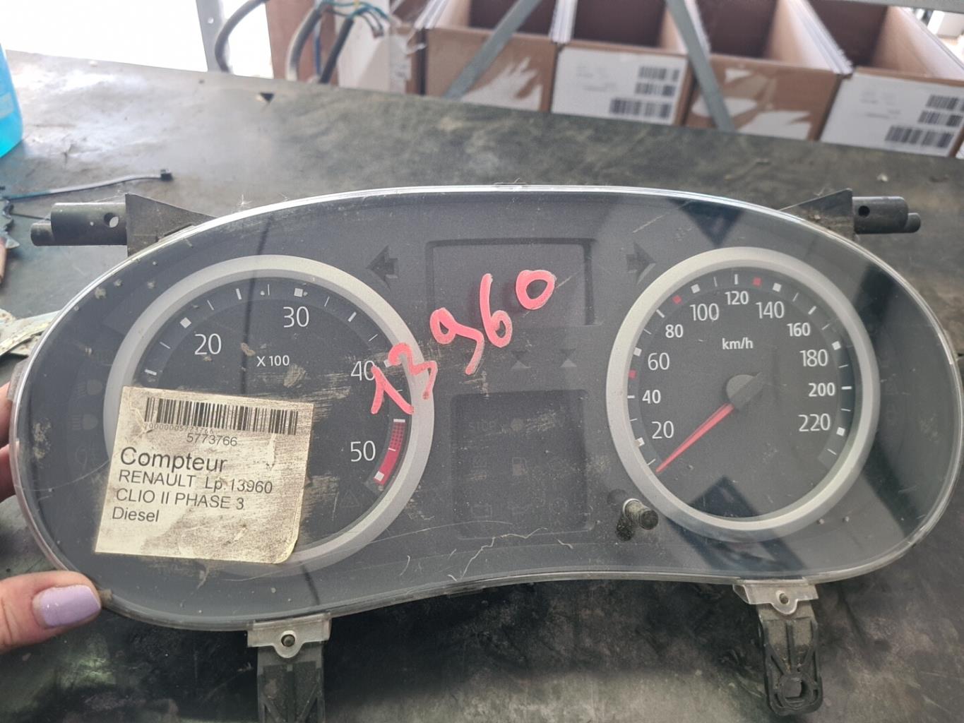Compteur RENAULT CLIO 2 PHASE 2 Diesel - 1
