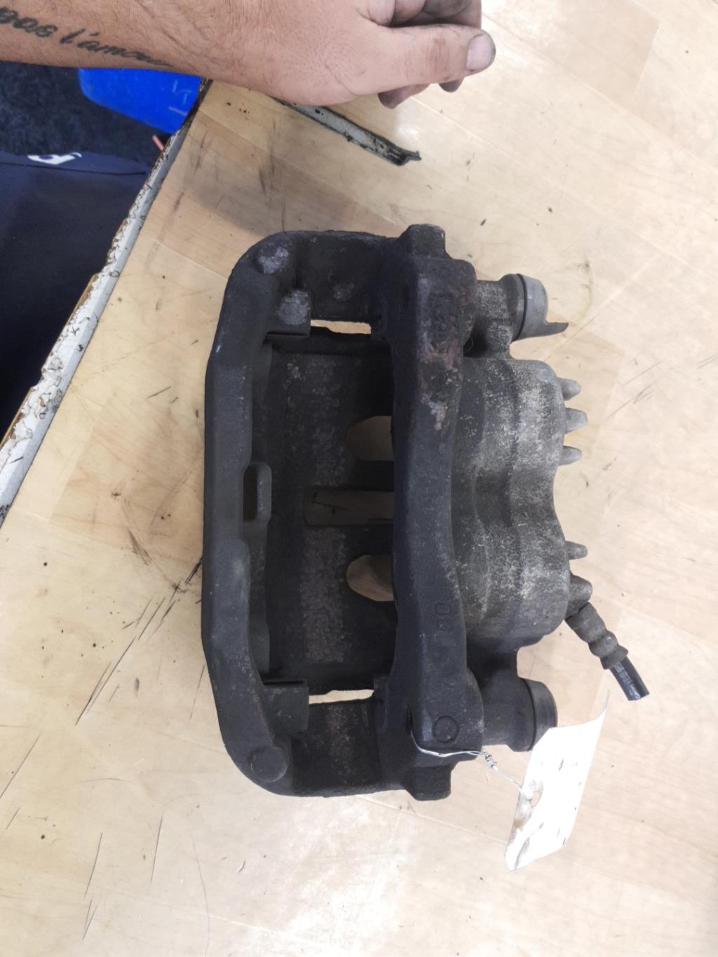 Etrier avant droit (freinage) RENAULT MASTER 3 PHASE 2 Diesel - 1