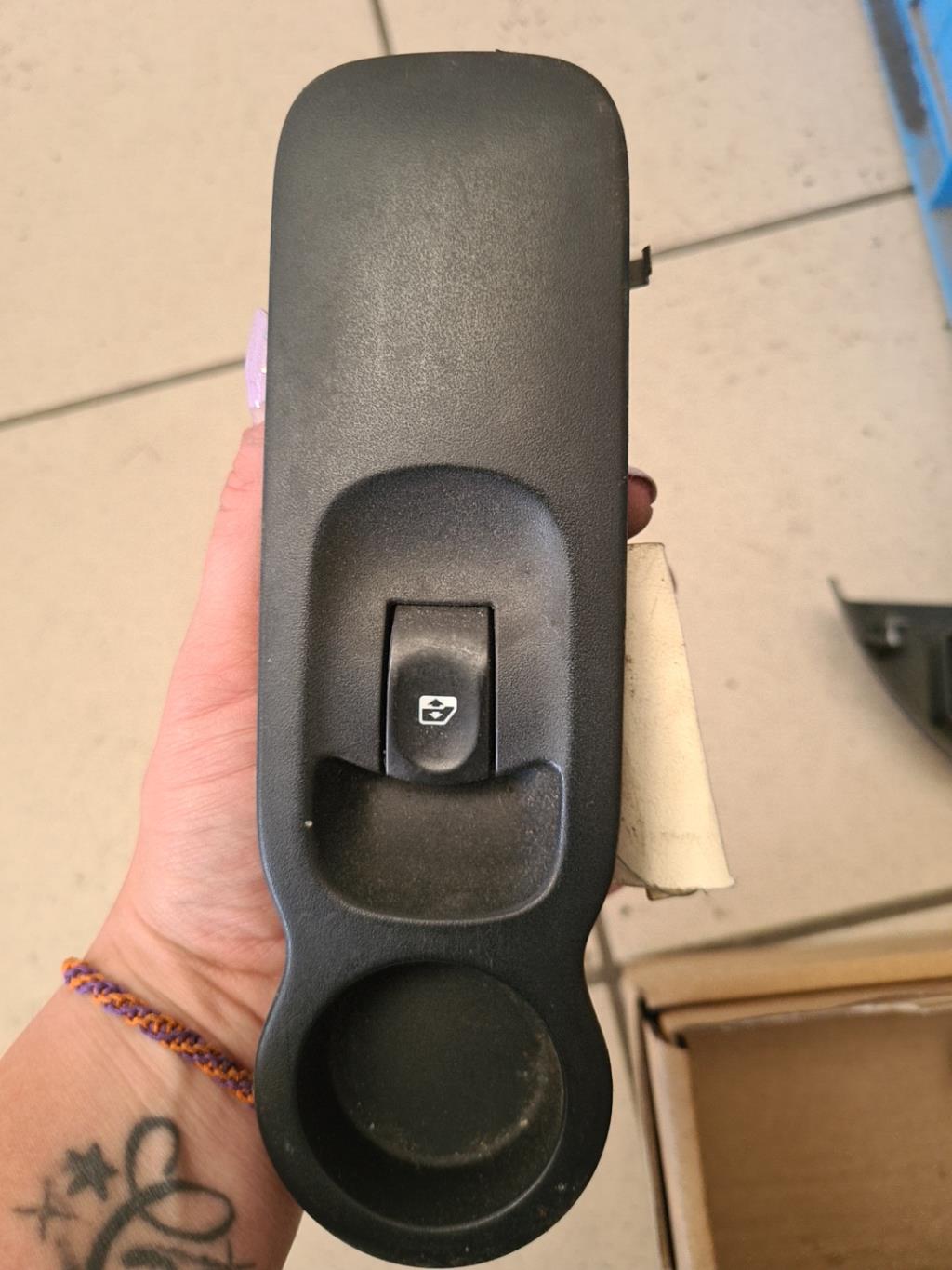 Interruttore lavacristalli anteriore destro RENAULT MODUS PHASE 1 Diésel - 1