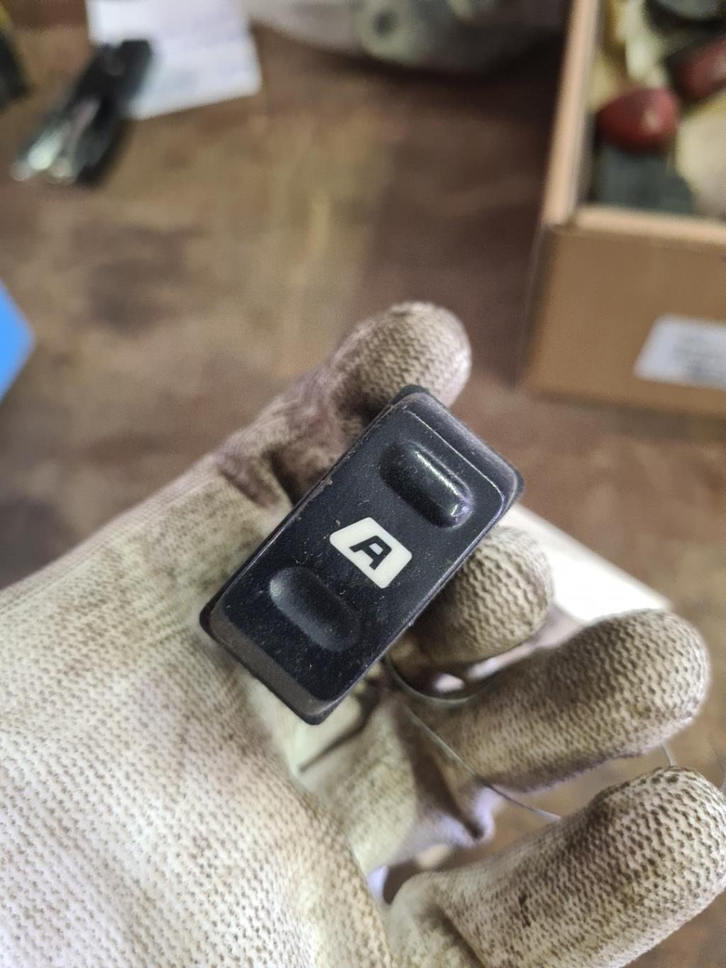 Interruttore lavacristalli anteriore sinistro CITROEN XSARA PICASSO PHASE 1 Gasolina - 1