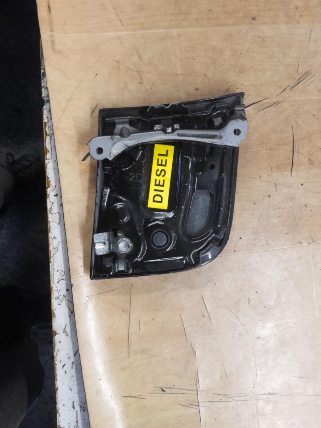 Trappe d'essence PEUGEOT 107 PHASE 1 Diesel - 1