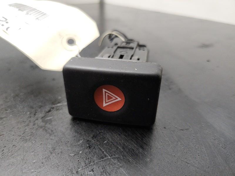 Bouton de warning DACIA LOGAN 1 PHASE 1 Diesel - 1