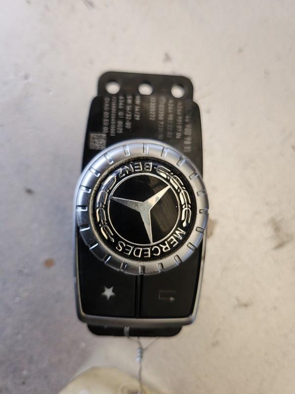Commande autoradio MERCEDES CLASSE A 176 PHASE 2 Diesel - 1