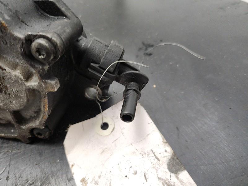 Pompe à vide PEUGEOT 407 PHASE 1 Diesel - 1