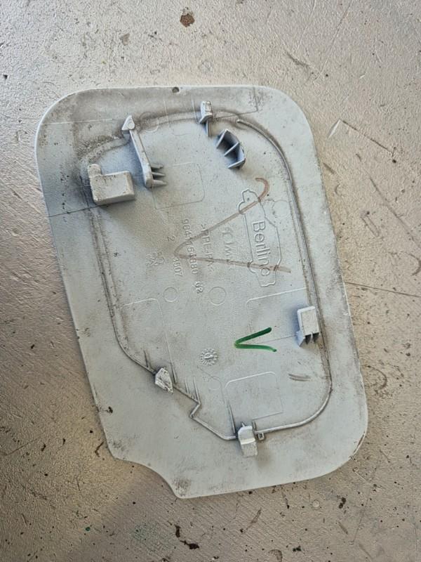 Trappe d'essence PEUGEOT 407 PHASE 1 Diesel - 1
