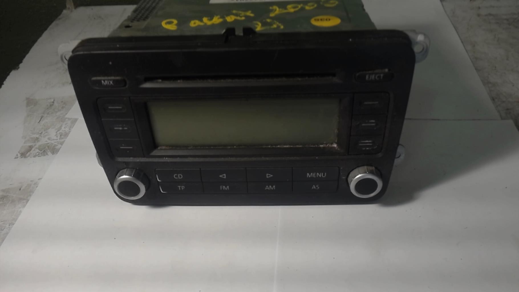 Autoradio originale VOLKSWAGEN PASSAT 5 Diésel - 1