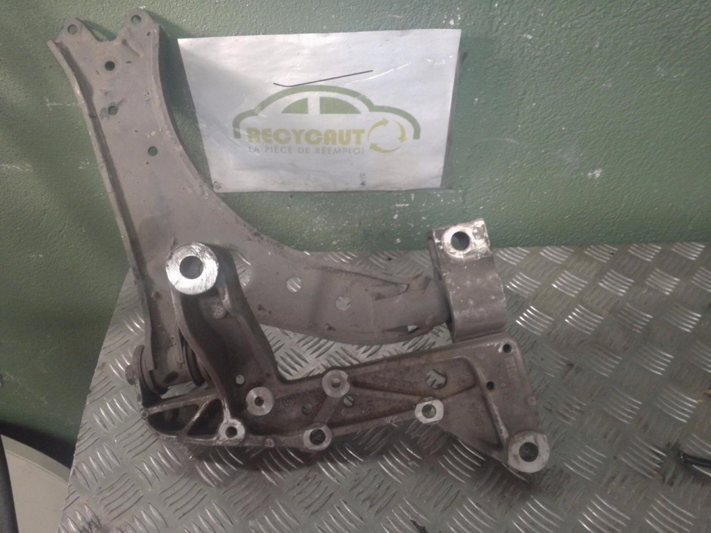 Triangle avant droit AUDI A3 2 PHASE 2 Diesel - 1