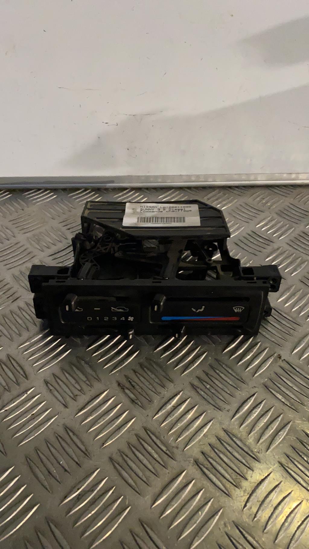 Commande chauffage NISSAN SUNNY 3 Diesel - 1
