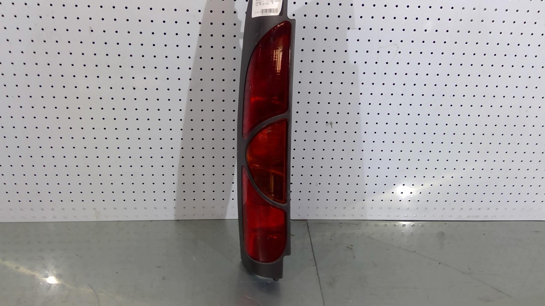 Fanale posteriore principale sinistro (luci) RENAULT KANGOO 1 PHASE 1 Diésel - 1