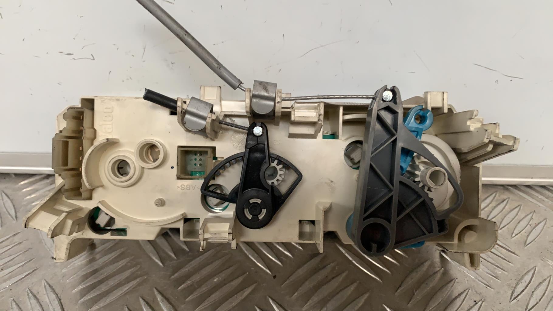 Commande chauffage PEUGEOT PARTNER 1 PHASE 2 Diesel - 1