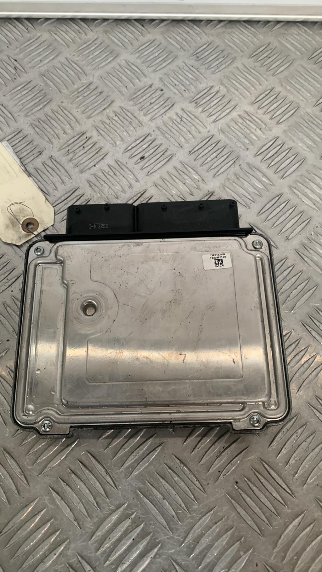 Calculateur AUDI A3 2 PHASE 1 Diesel - 1