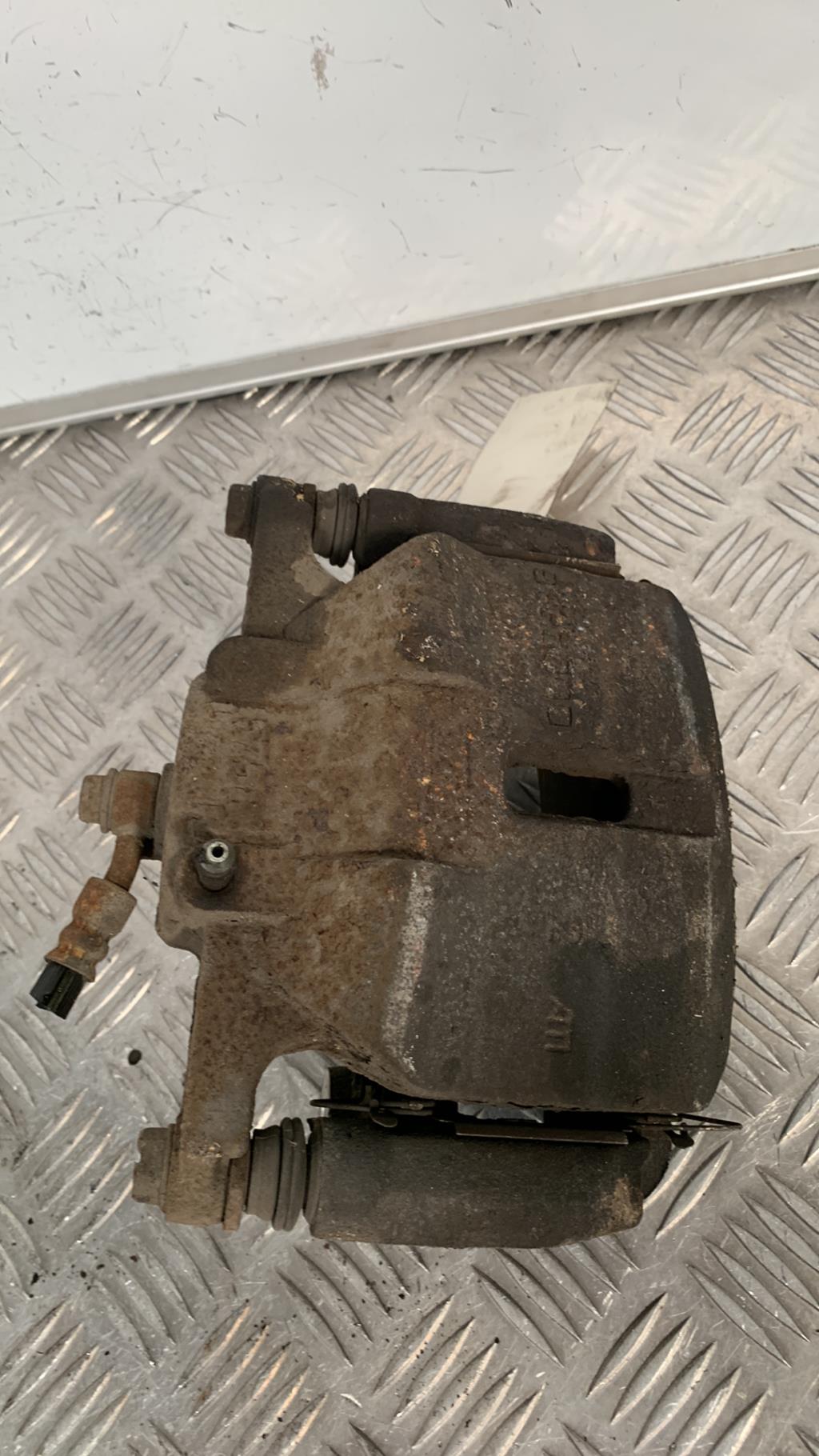 Pinza freni anteriore destra NISSAN QASHQAI 2 PHASE 1 Diésel - 1