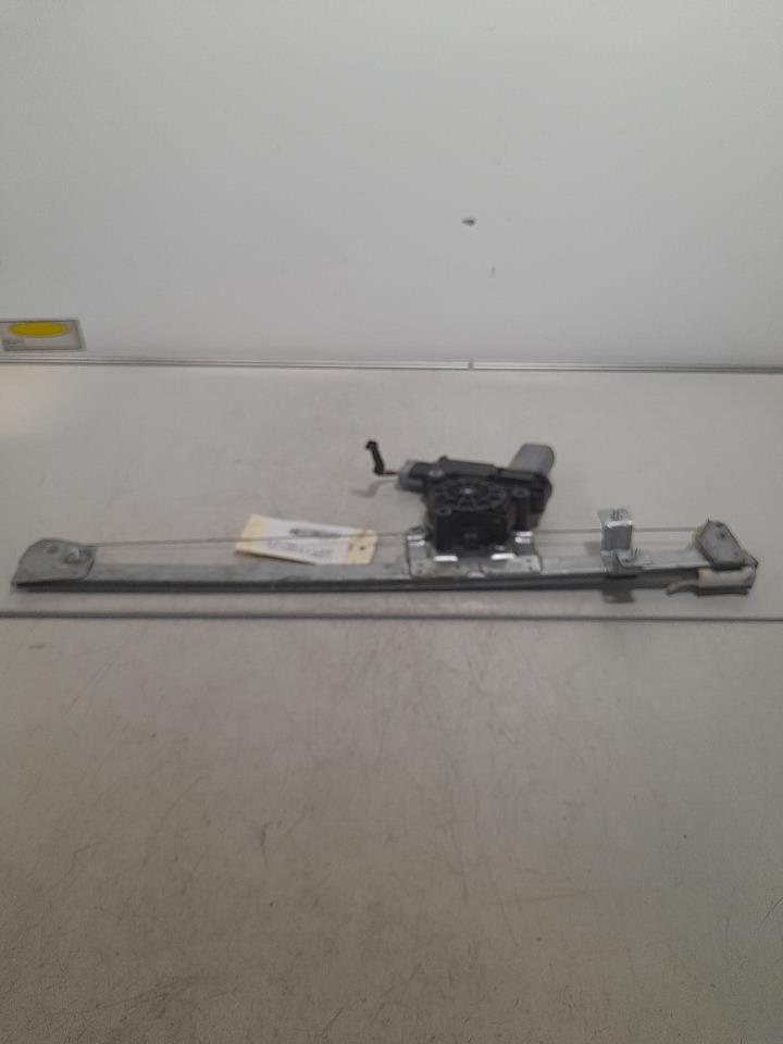 Leve vitre mecanique avant droit - 77621337 - CITROEN JUMPER 3 PHASE 1