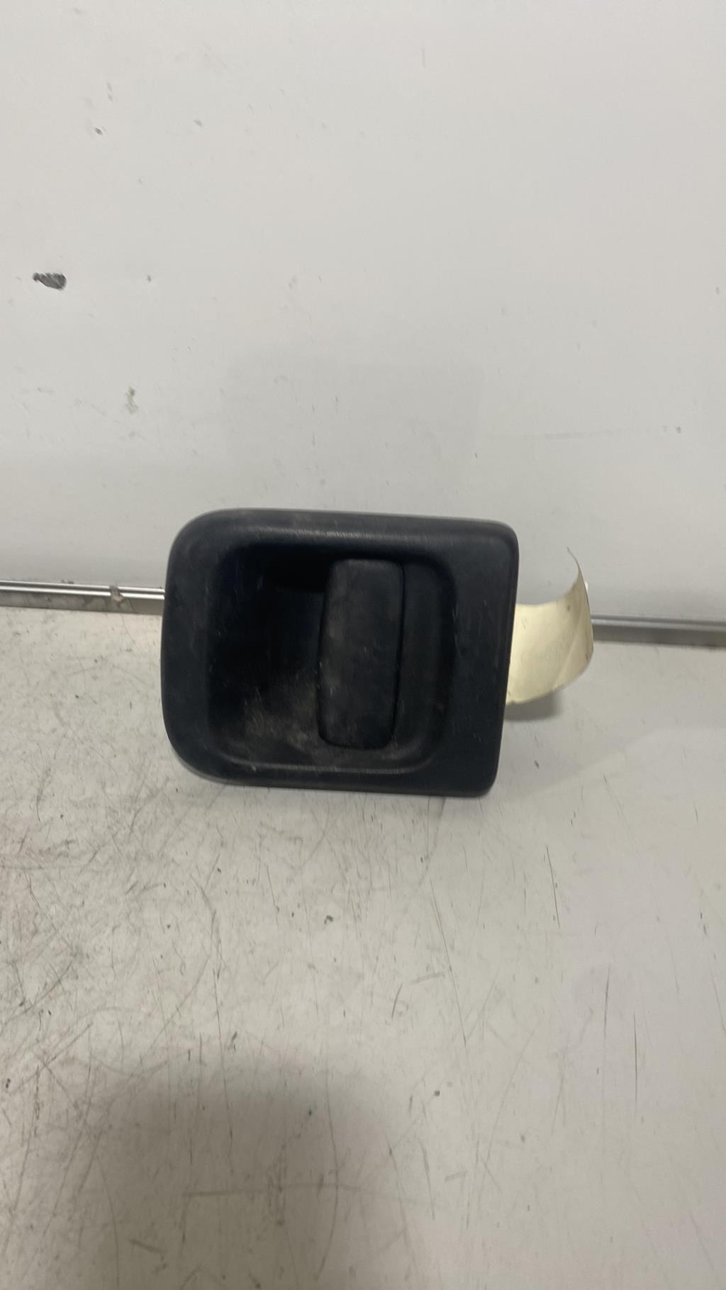 Poignee porte avant gauche RENAULT MASTER 2 PHASE 2 Diesel - 1
