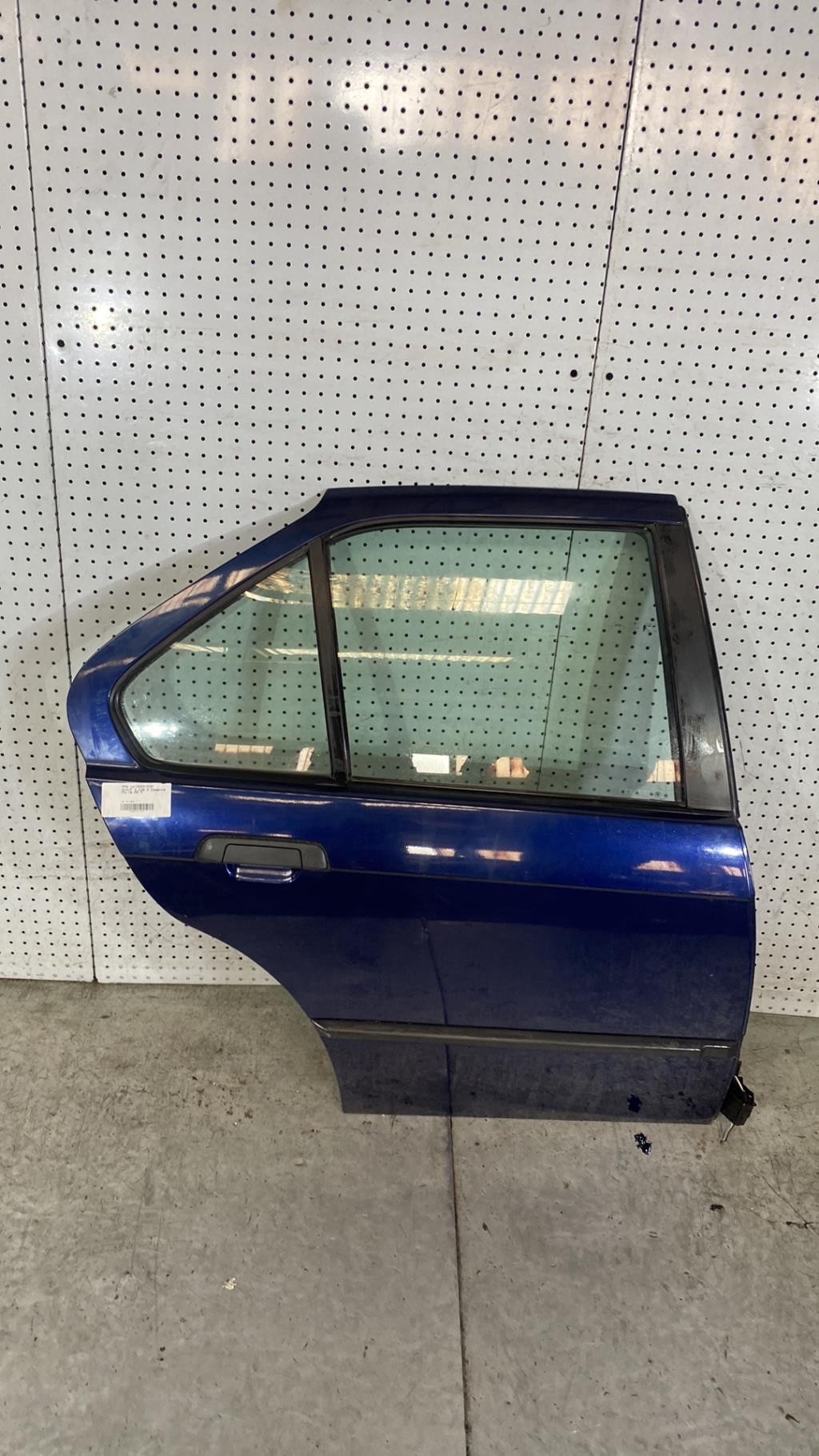 Puerta trasera derecha BMW SERIE 3 E36 Gasolina - 1