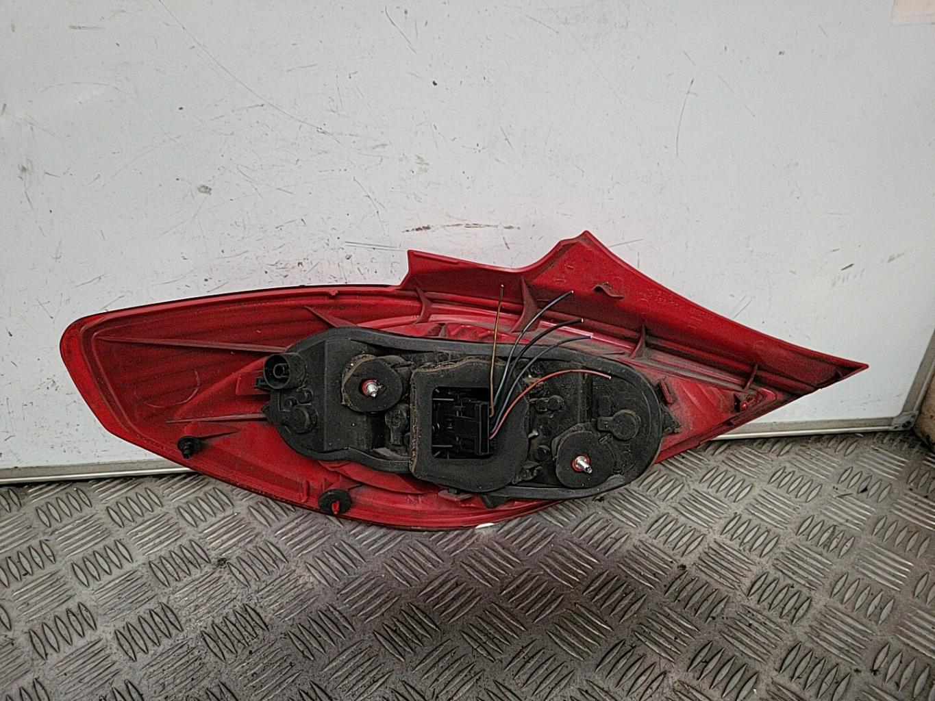 Fanale posteriore principale destro (luci) OPEL CORSA D PHASE 1 Diésel - 1