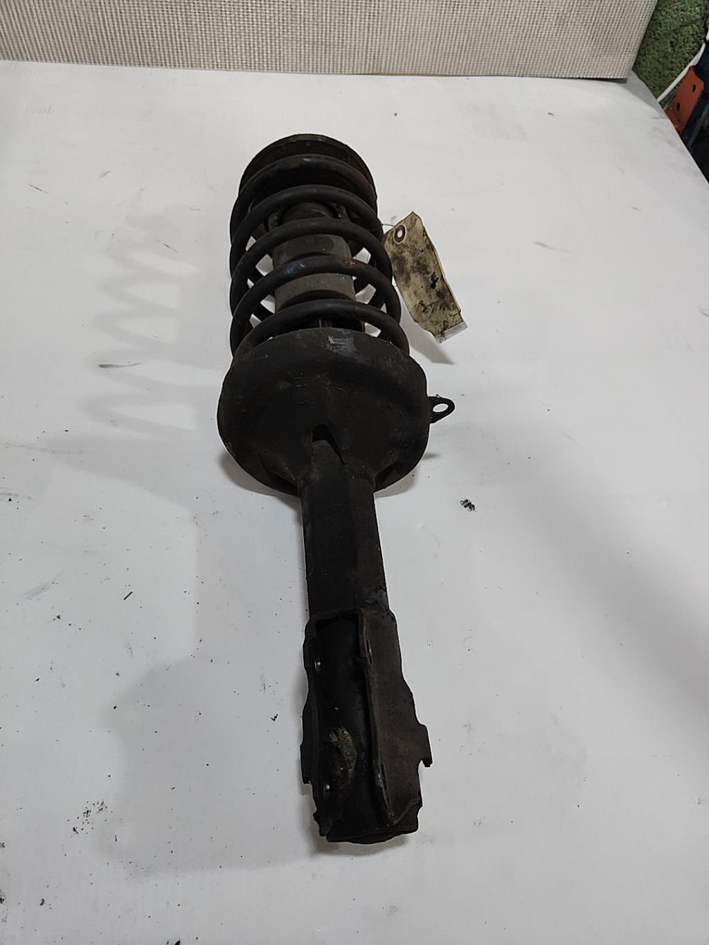 Ammortizzatore anteriore sinistro VOLKSWAGEN GOLF 2 Gasolina - 1