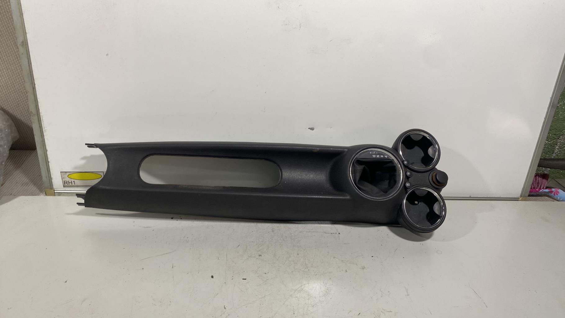 Console central (interieur plastique) MINI MINI 2 R56 PHASE 1 Diesel - 1