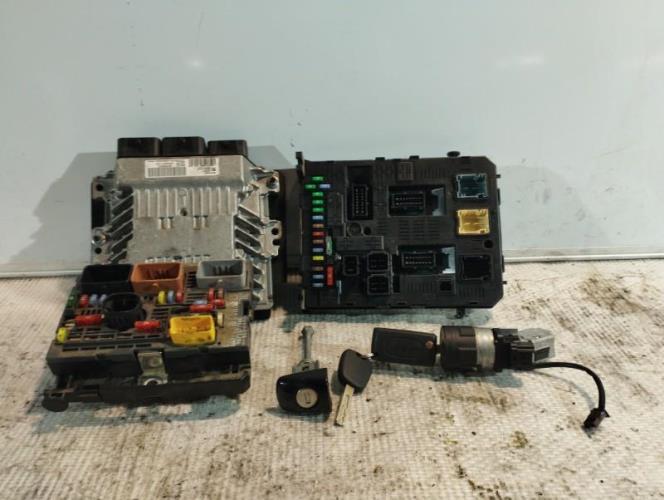 Miniature 4