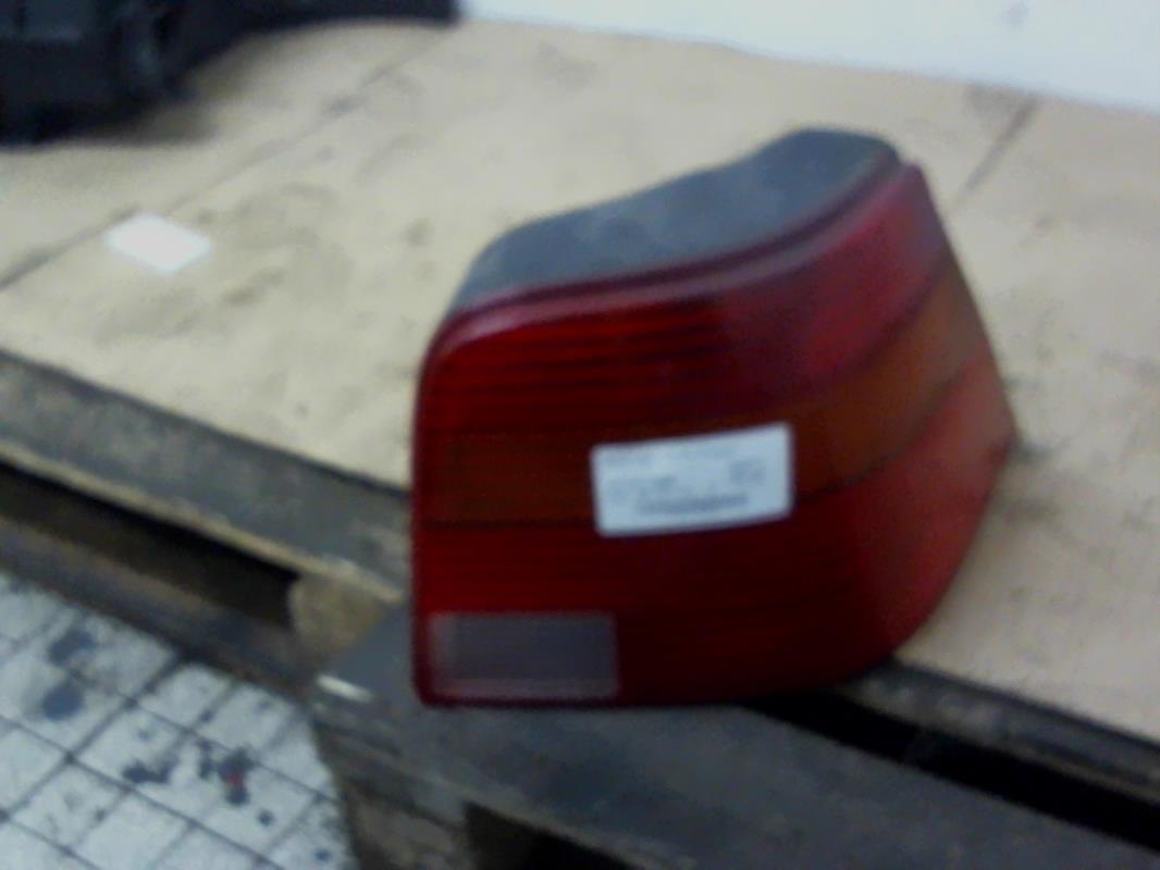 Fanale posteriore principale destro (luci) VOLKSWAGEN GOLF 4 Diésel - 1