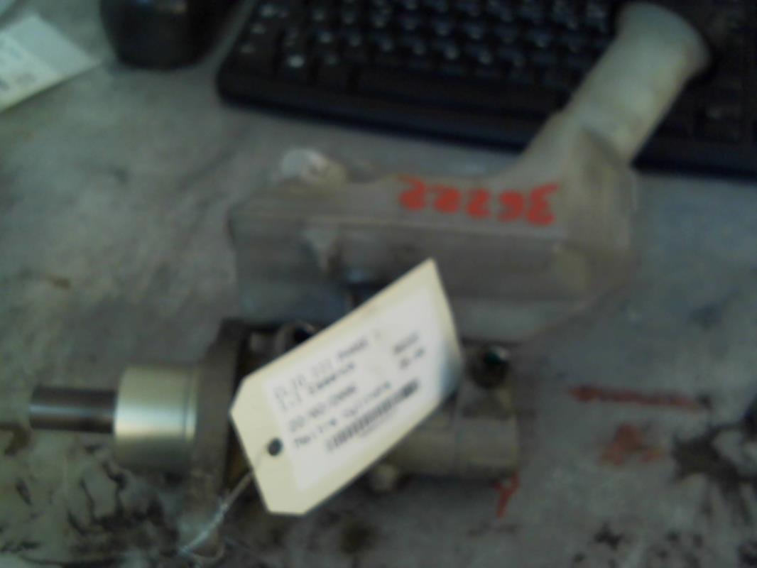 Maitre cylindre (freinage) RENAULT CLIO 3 PHASE 1 Essence - 1