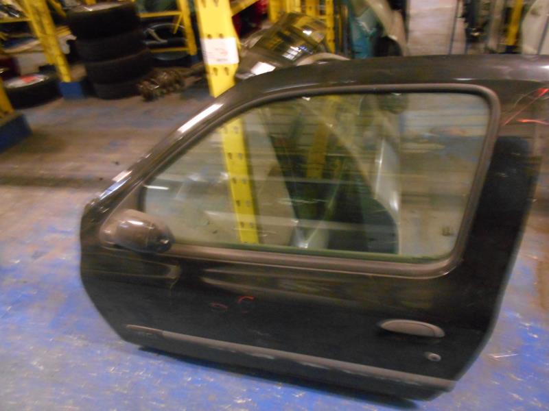 Porte avant gauche RENAULT CLIO 2 PHASE 2  - 1