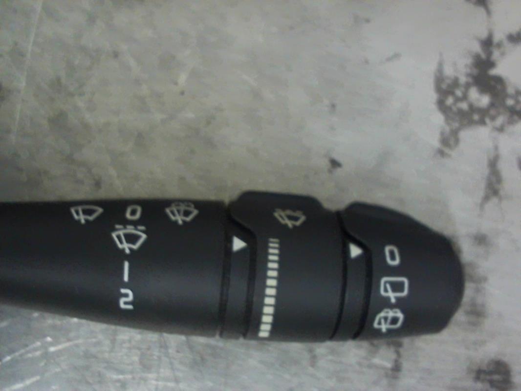 Commodo d'essuie glaces RENAULT CLIO 2 PHASE 1 Diesel - 1