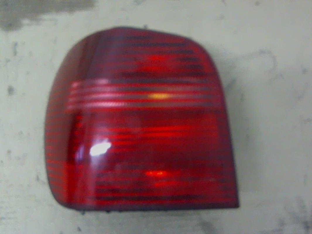 Fanale posteriore principale sinistro (luci) VOLKSWAGEN POLO 3 PHASE 2 Diésel - 1