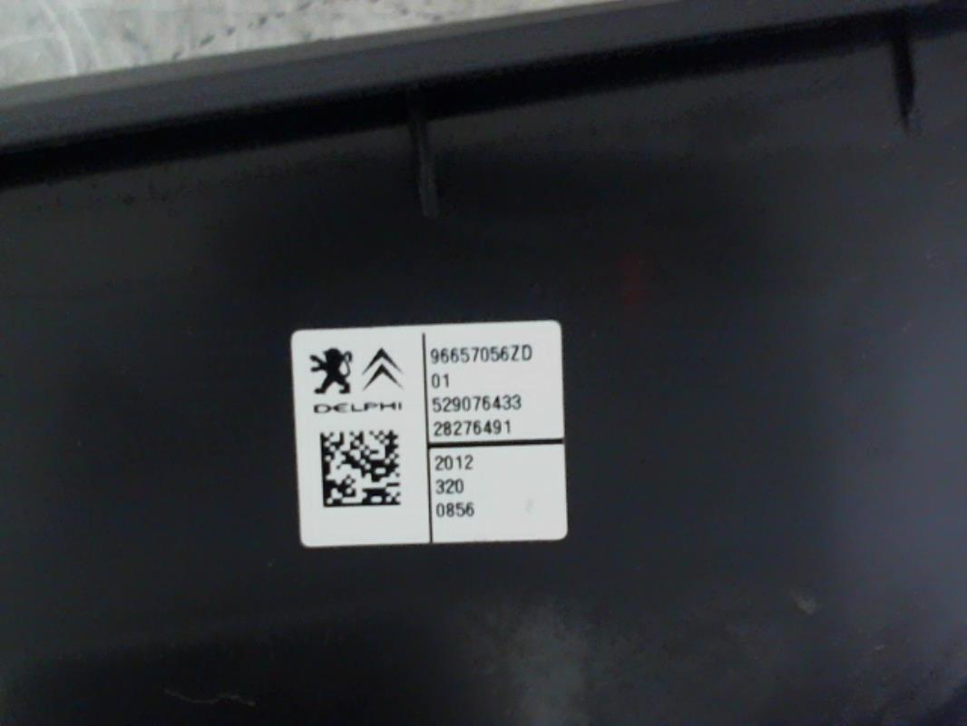 Interruttore lavacristalli anteriore destro CITROEN C4 2 PHASE 1 Diésel - 1