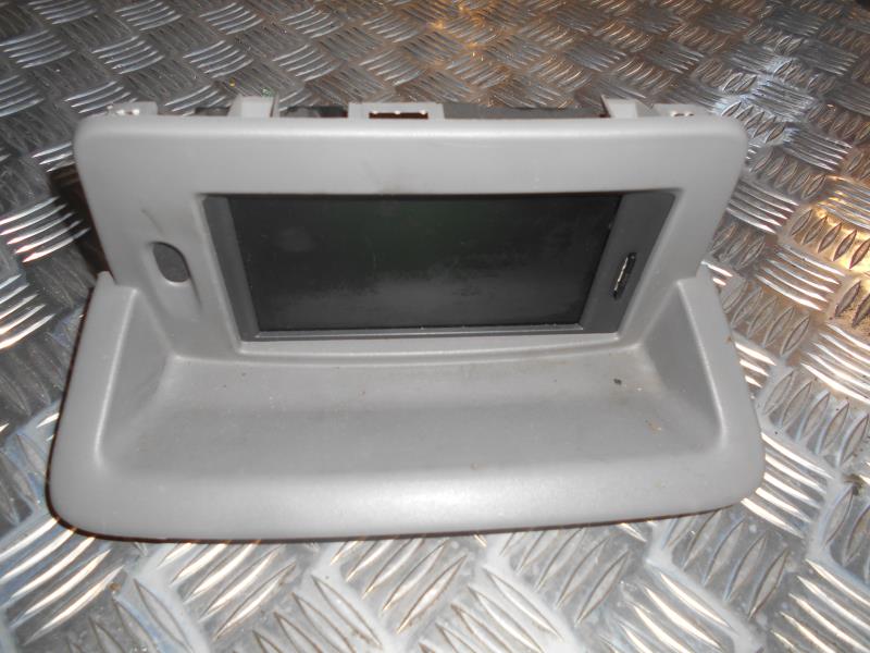 Ecran GPS RENAULT CLIO 3 PHASE 2 Diesel - 1