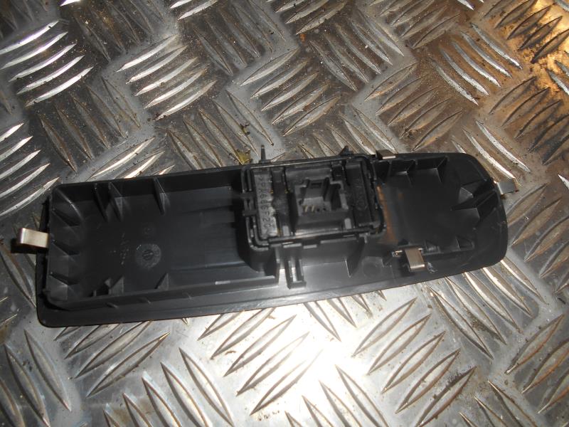 Interruttore lavacristalli anteriore destro RENAULT MEGANE 3 PHASE 2 Diésel - 1