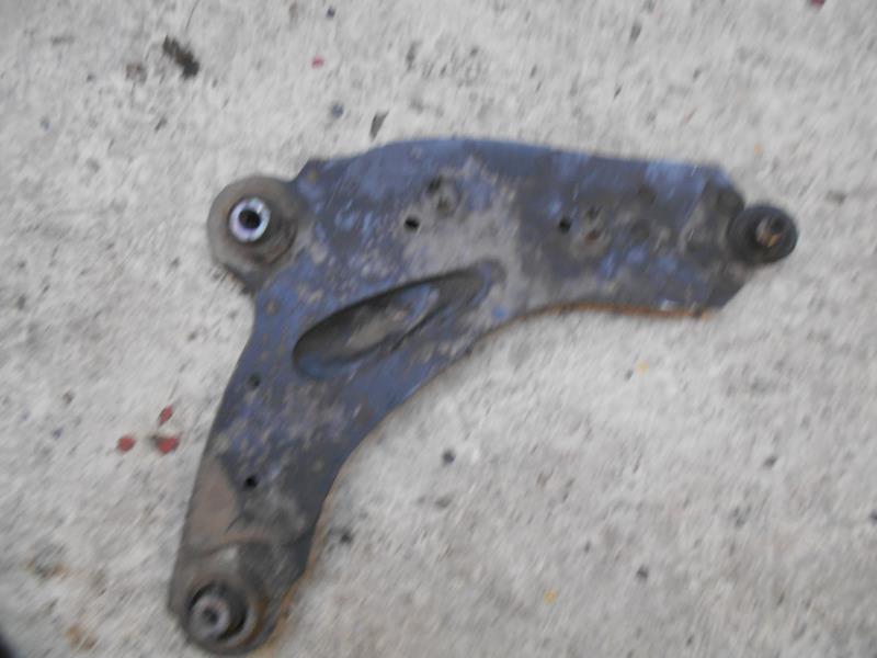 Triangle avant droit RENAULT TRAFIC 2 PHASE 2 Diesel - 1