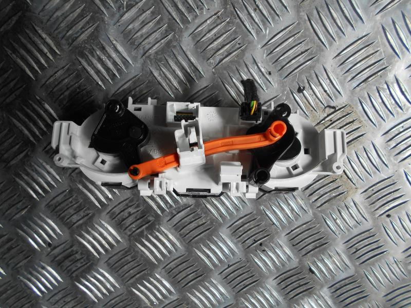 Commande chauffage PEUGEOT 208 1 PHASE 2 Diesel - 1