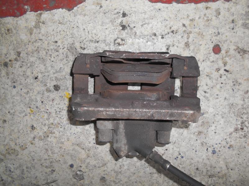 Pinza freni posteriore sinistra BMW X3 E83 PHASE 1 Diésel - 1