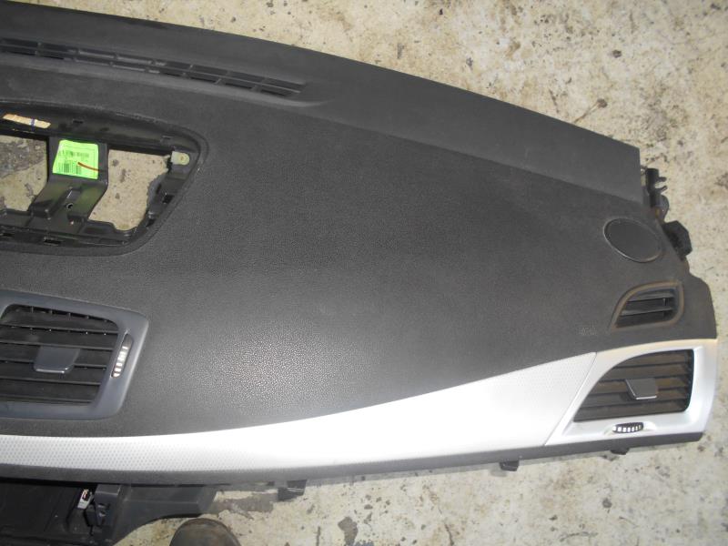 Tableau de bord RENAULT MEGANE 3 PHASE 1 COUPE Diesel - 1