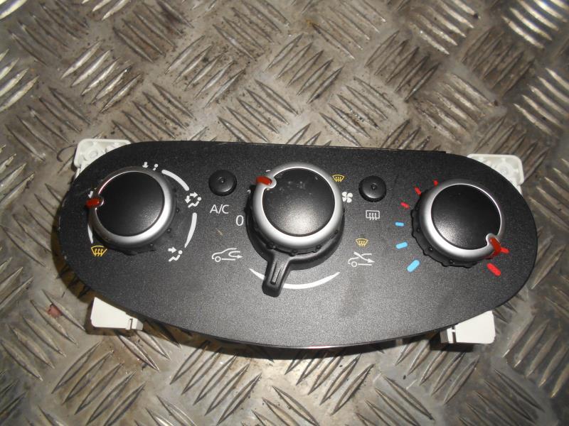 Commande chauffage RENAULT TWINGO 3 PHASE 1 Essence - 1