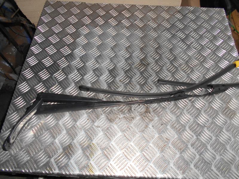 Braccio tergicristallo anteriore CITROEN C3 2 PHASE 2 Diésel - 1