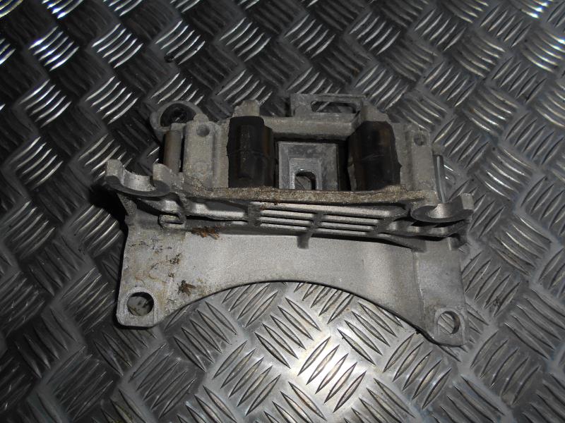 Support moteur gauche RENAULT FLUENCE PHASE 1 Diesel - 1