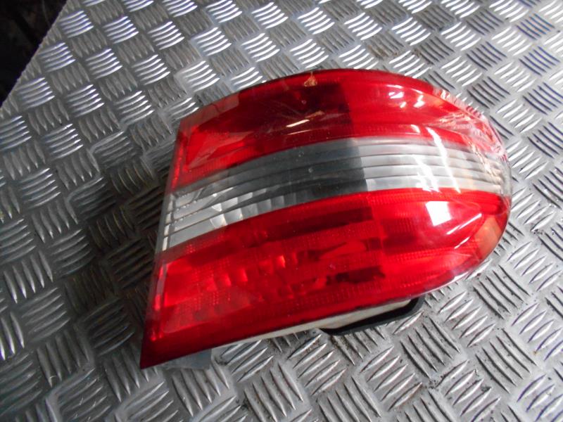 Fanale posteriore principale destro (luci) MERCEDES CLASSE B 245 PHASE 1 Diésel - 1