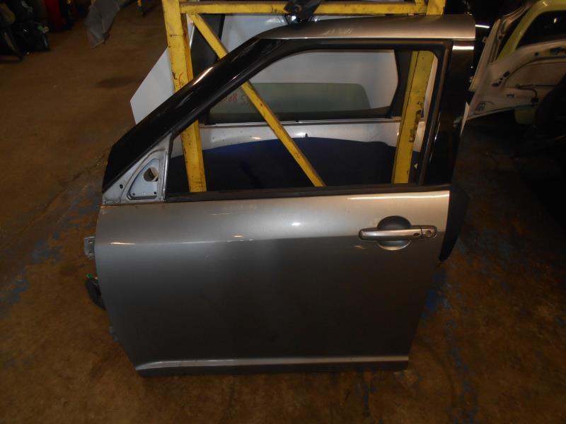 Portiera anteriore sinistra SUZUKI SWIFT 3 Gasolina - 1