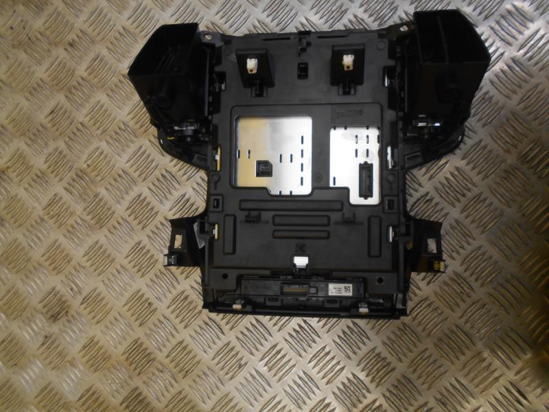 Ecran GPS RENAULT MEGANE 4 PHASE 1 Diesel - 1