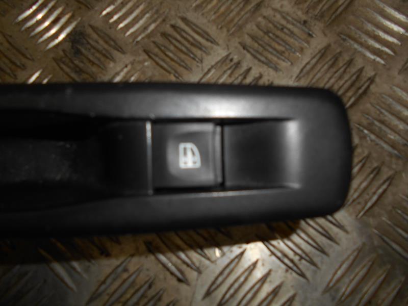 Interruttore lavacristalli posteriore destro RENAULT SCENIC 3 PHASE 1 Diésel - 1