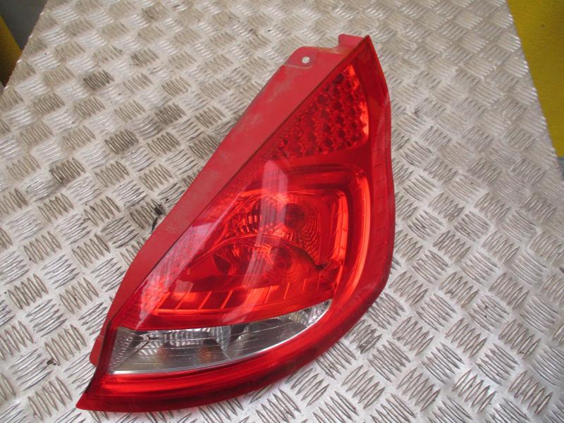 Fanale posteriore principale destro (luci) FORD FIESTA 6 PHASE 1 Diésel - 1