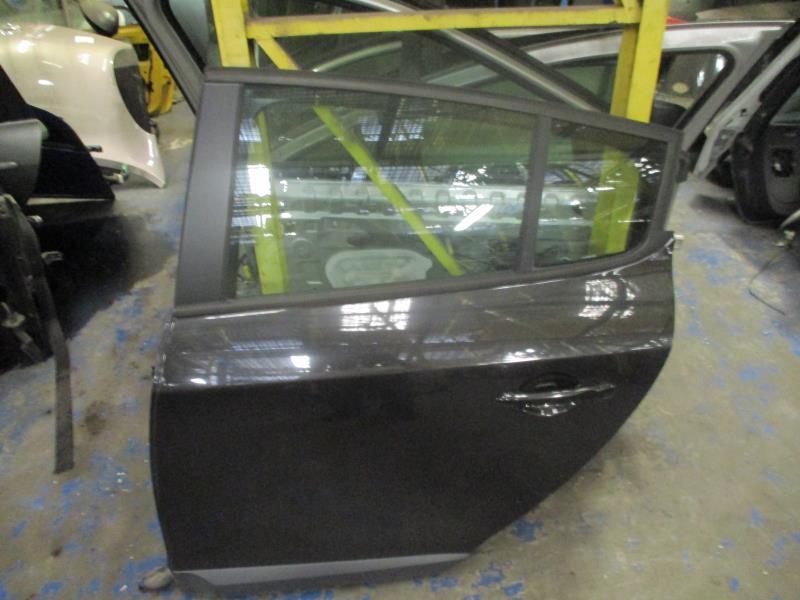 Portiera posteriore sinistra RENAULT MEGANE 3 PHASE 1 Diésel - 1