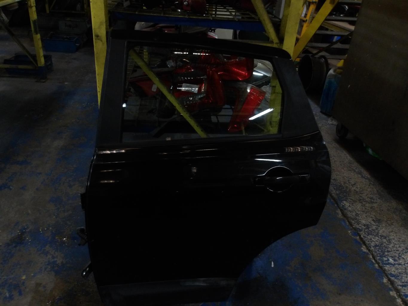 Portiera posteriore sinistra NISSAN QASHQAI 1 PHASE 1 Diésel - 1
